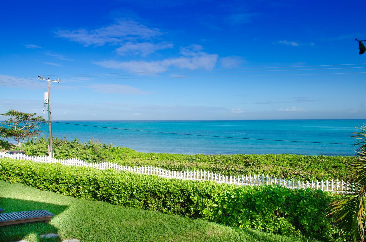 Four Bedroom Oceanfront Villa Nassau Esterno foto